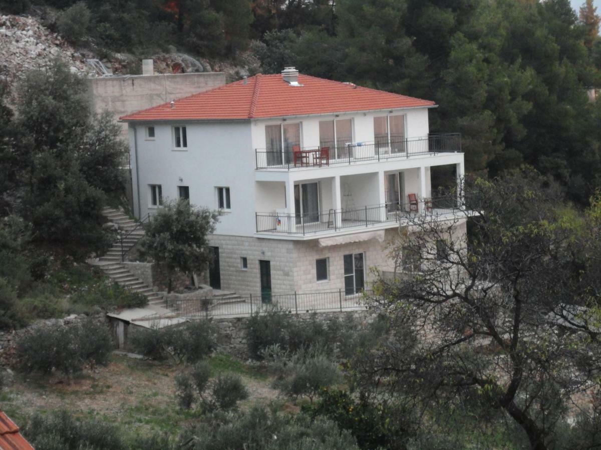 Paradise Apartments - Robinson Getaway Gdinj Exterior foto